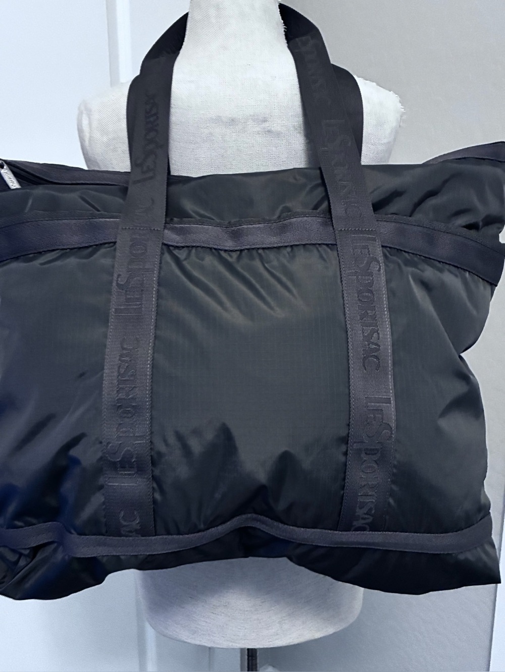 LeSportSac Zip Tote With Shoulder Strap- MSP $100